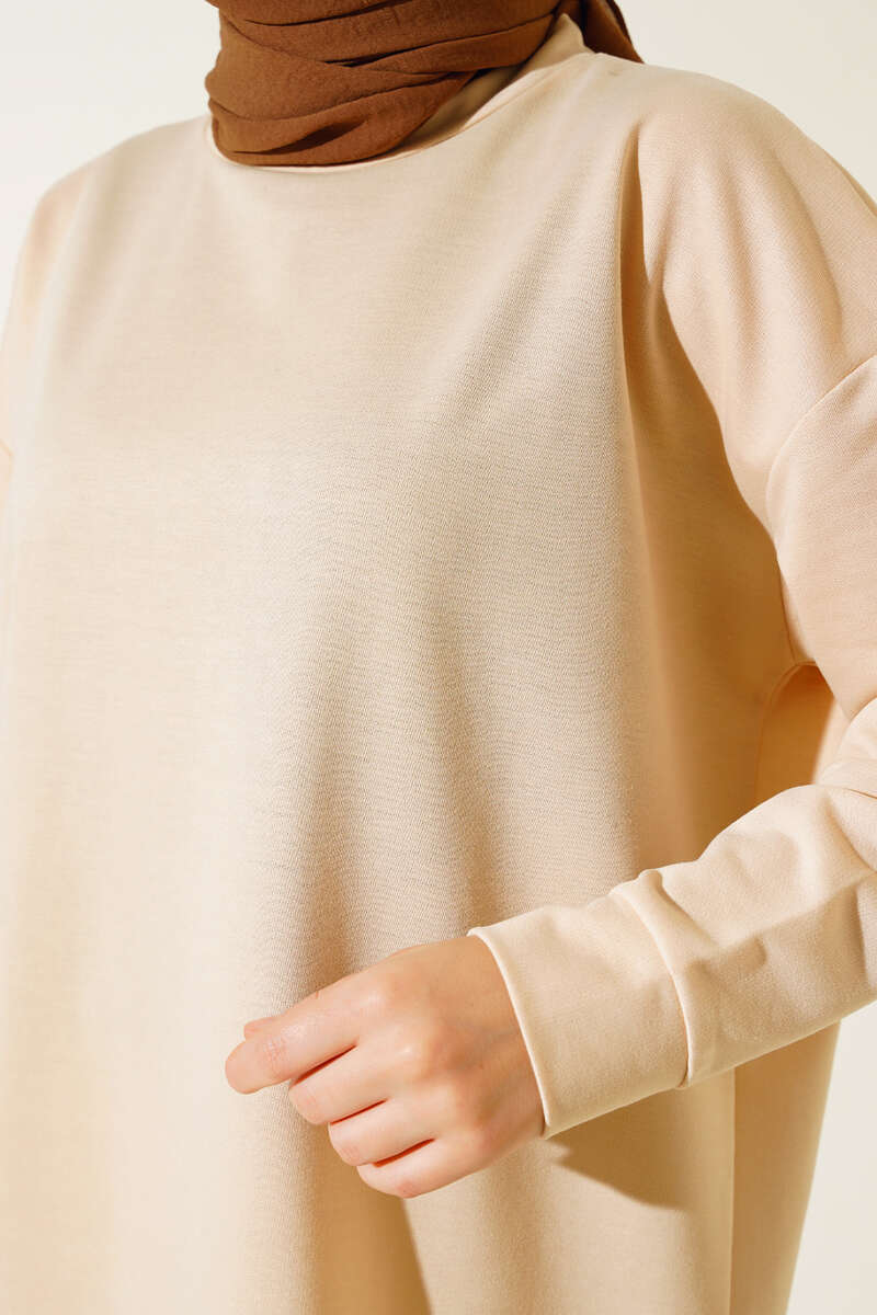 Set a due pezzi con base con dettaglio emblema- marrone chiaro