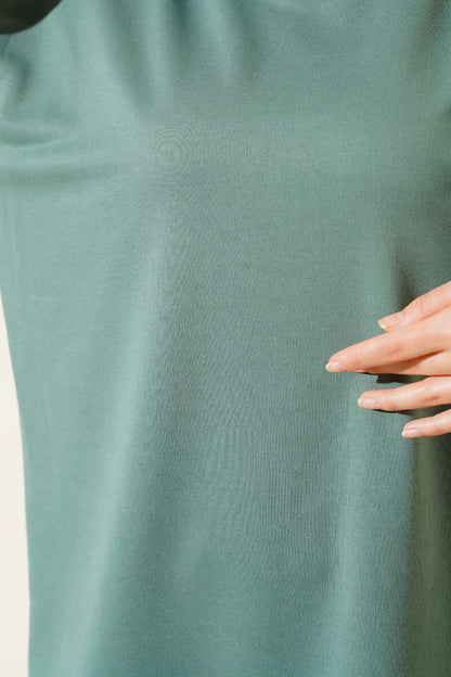 Set a due pezzi con base con dettaglio emblema- verde chiaro