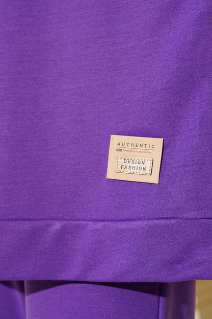 Set a due pezzi con base con dettaglio emblema- viola