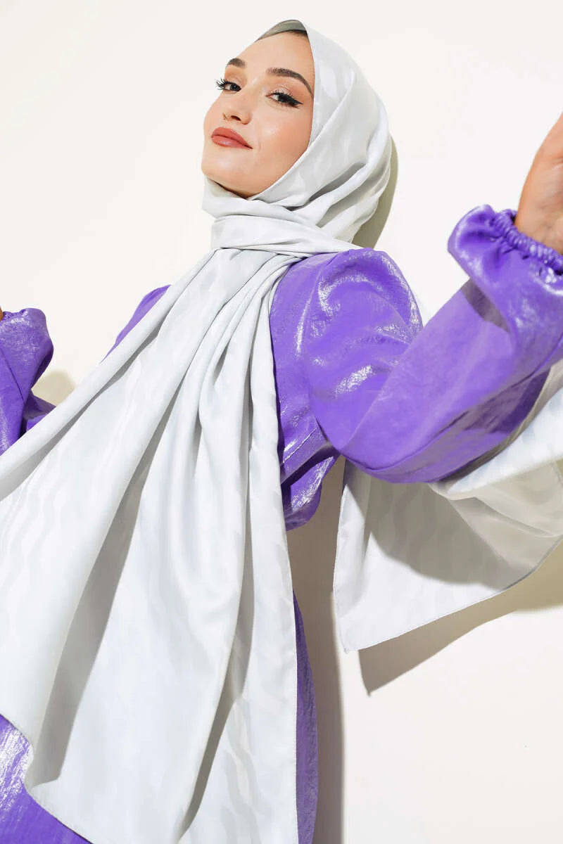 Hijab jacquard con motivo vivace blu tenue